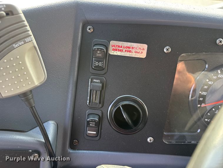 image for item EU6499 2014 Blue Bird BB CV2610S school bus