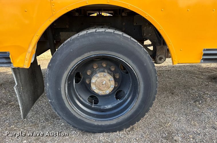 image for item EU6499 2014 Blue Bird BB CV2610S school bus