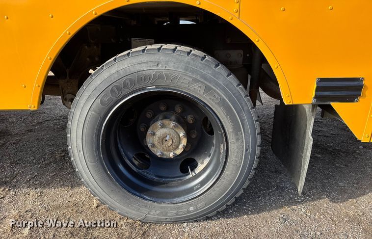 image for item EU6499 2014 Blue Bird BB CV2610S school bus