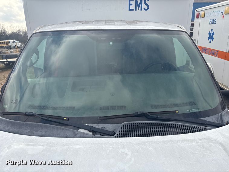 image for item EV2590 2012 Chevrolet 4500 Express ambulance