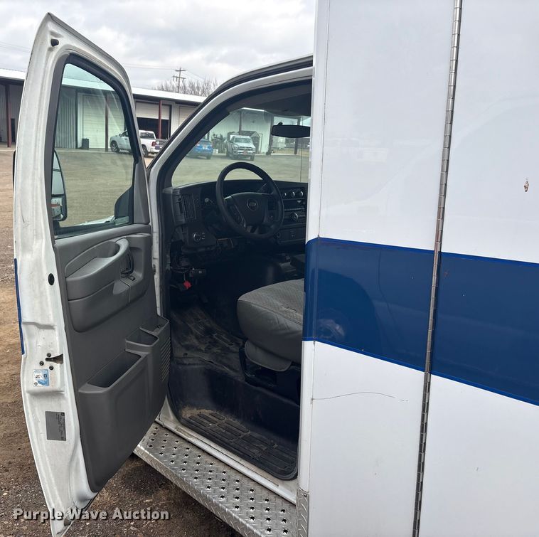 image for item EV2590 2012 Chevrolet 4500 Express ambulance