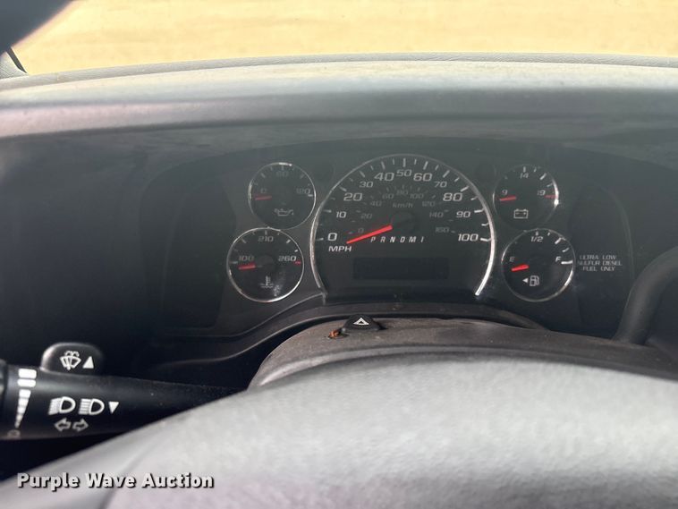 image for item EV2590 2012 Chevrolet 4500 Express ambulance