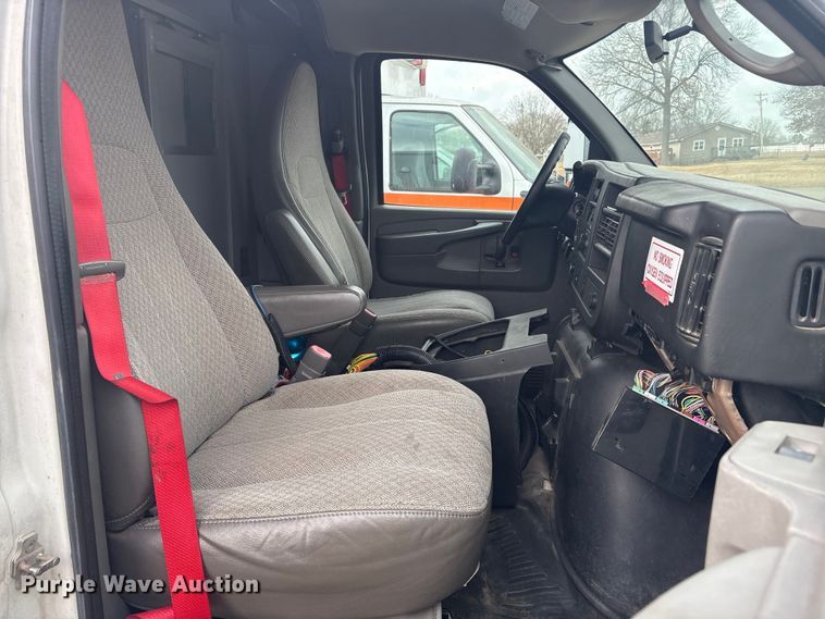 image for item EV2590 2012 Chevrolet 4500 Express ambulance