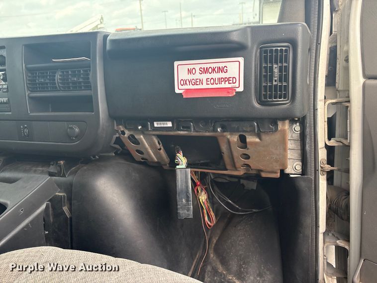 image for item EV2590 2012 Chevrolet 4500 Express ambulance