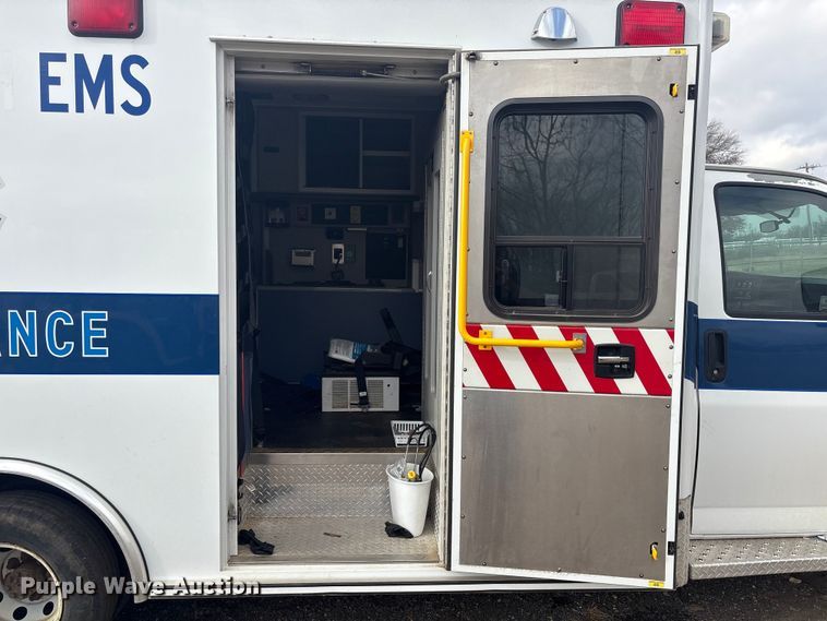 image for item EV2590 2012 Chevrolet 4500 Express ambulance