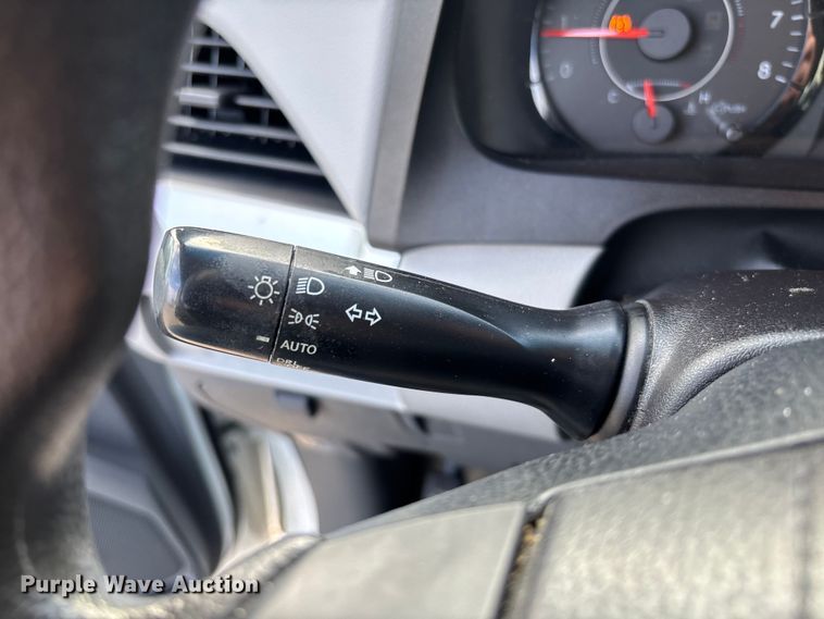 image for item EV3474 2017 Toyota Sienna van