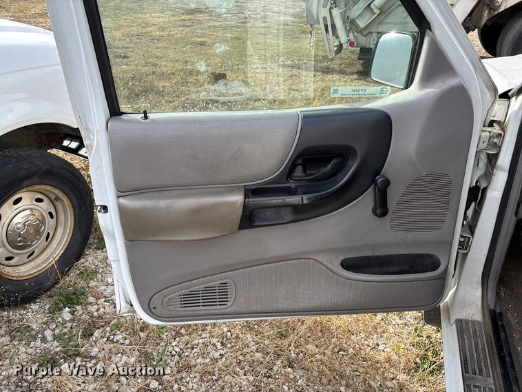 image for item EV3491 2000 Ford Ranger pickup truck