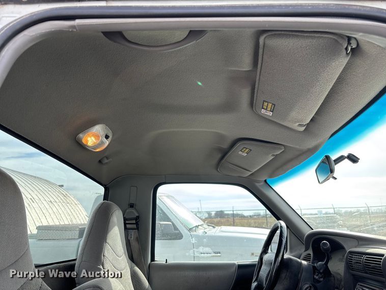 image for item EV3491 2000 Ford Ranger pickup truck