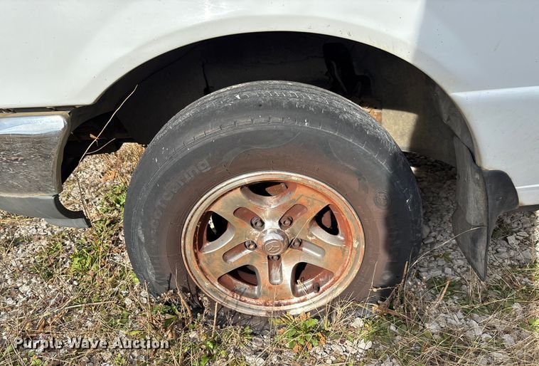 image for item EV3491 2000 Ford Ranger pickup truck
