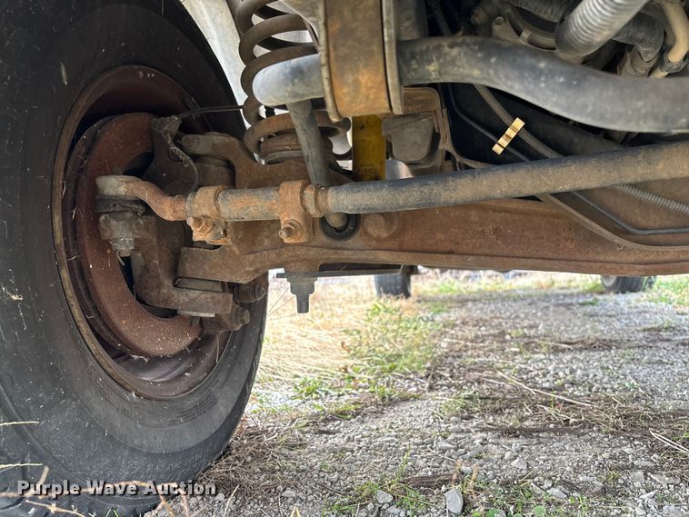 image for item EV3493 2005 Ford E350 van