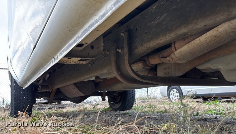 image for item EV3493 2005 Ford E350 van