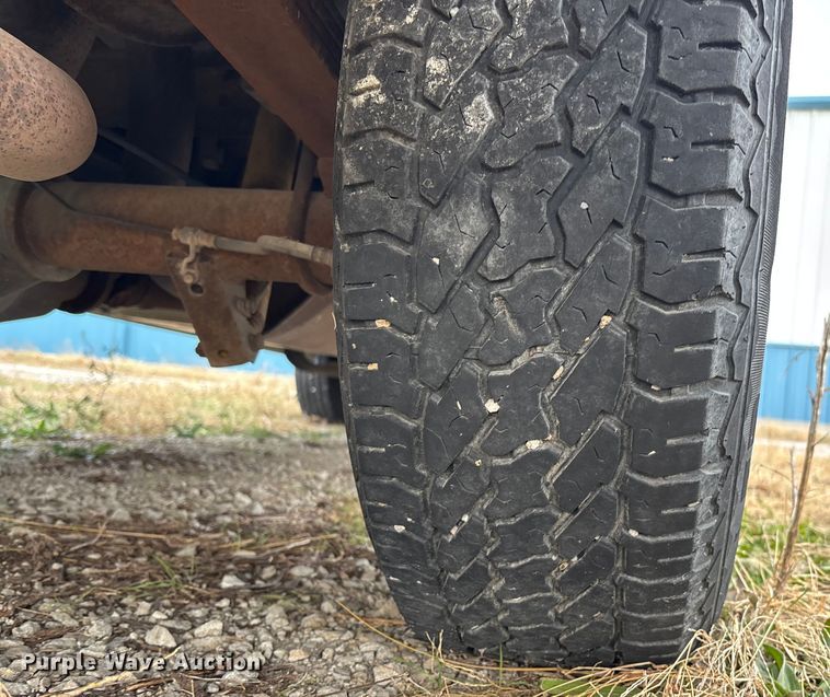 image for item EV3493 2005 Ford E350 van