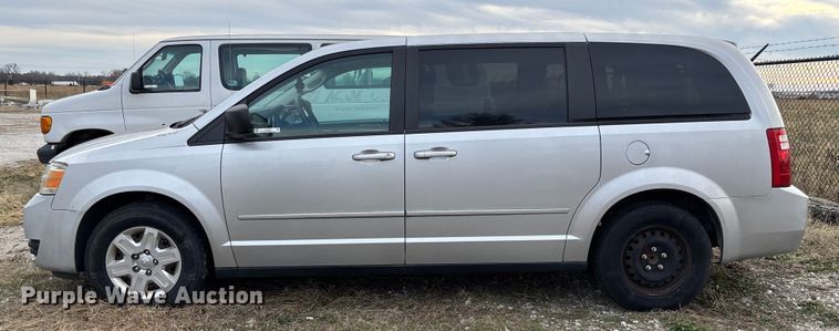 image for item EV3494 2010 Dodge Grand Caravan van
