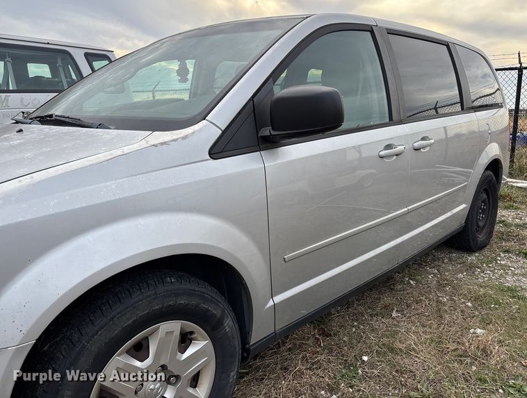 image for item EV3494 2010 Dodge Grand Caravan van