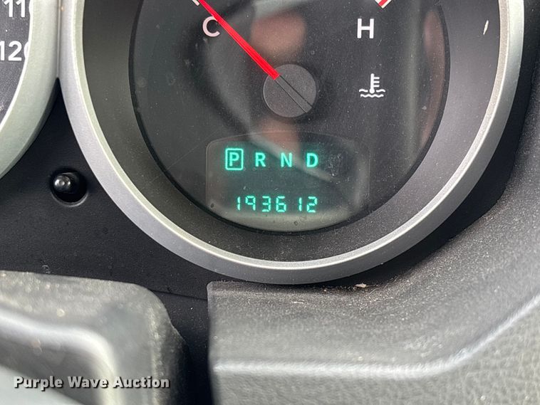 image for item EV3494 2010 Dodge Grand Caravan van