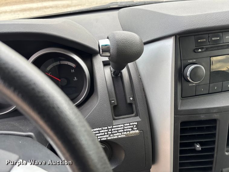 image for item EV3494 2010 Dodge Grand Caravan van