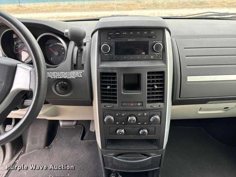 image for item EV3494 2010 Dodge Grand Caravan van