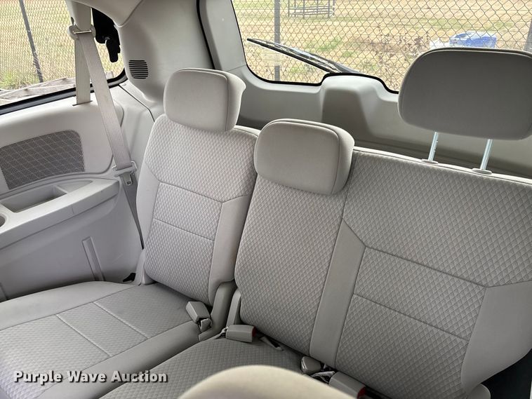 image for item EV3494 2010 Dodge Grand Caravan van