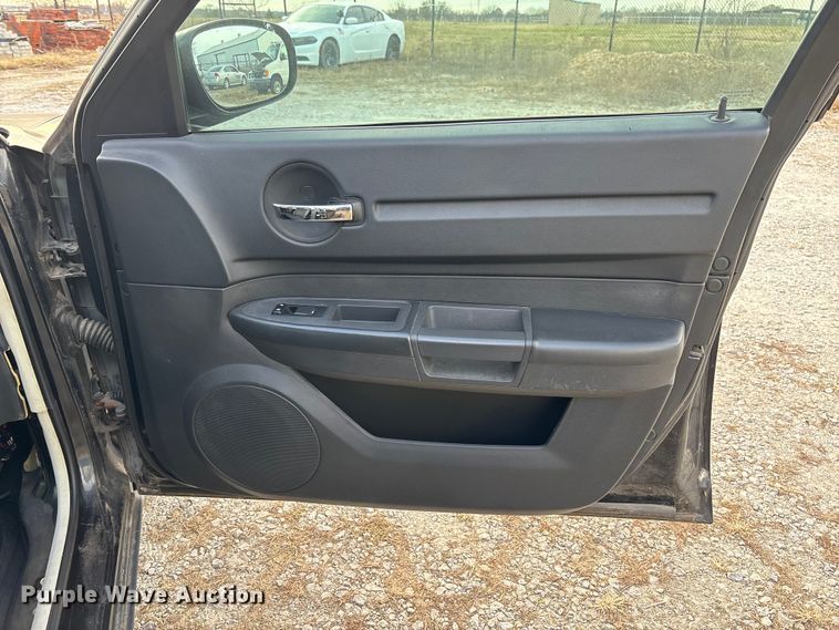 image for item EV3495 2010 Dodge Charger Police