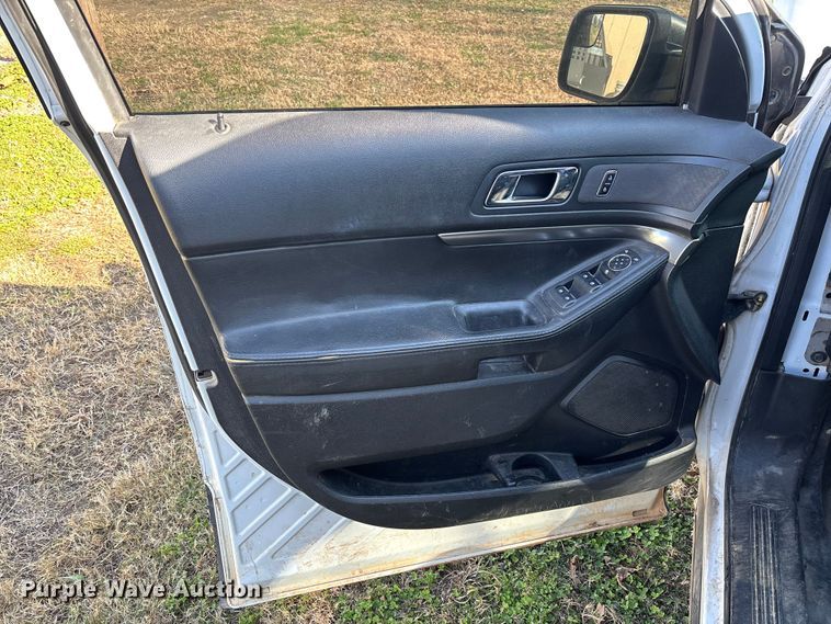 image for item EV3500 2017 Ford Explorer Police Interceptor  SUV