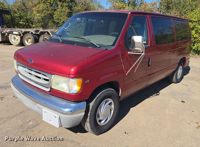 image for item EV5412 2002 Ford E150 van
