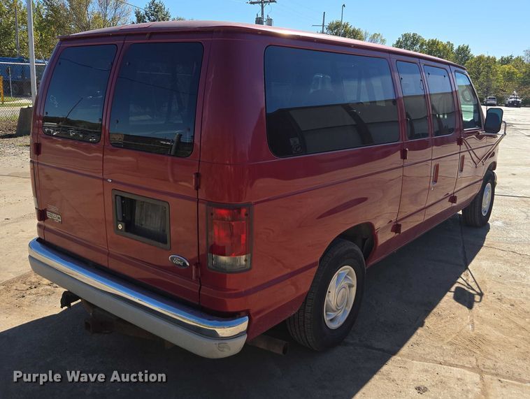 image for item EV5412 2002 Ford E150 van