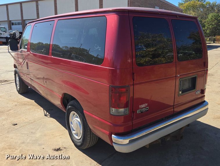 image for item EV5412 2002 Ford E150 van