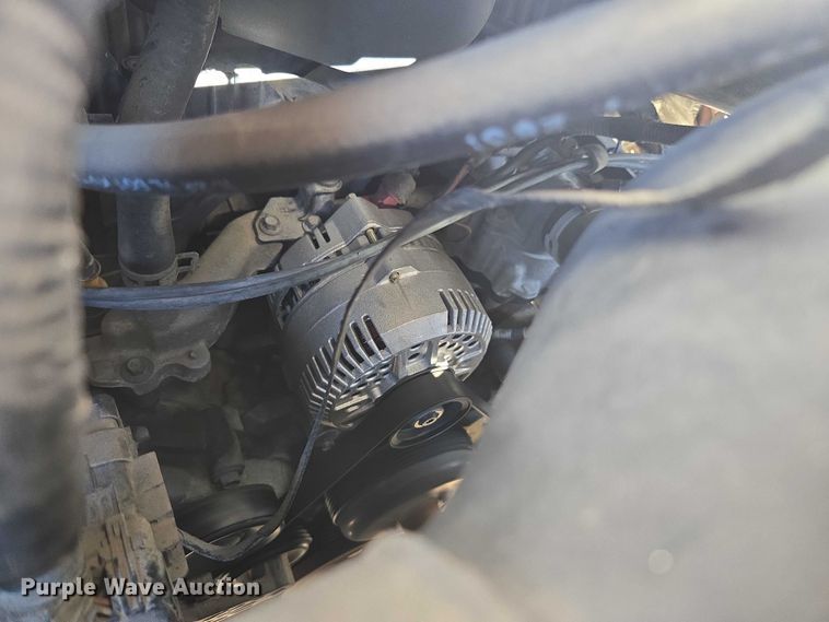 image for item EV5412 2002 Ford E150 van