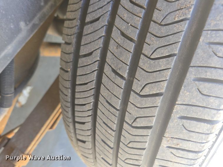 image for item EV5412 2002 Ford E150 van