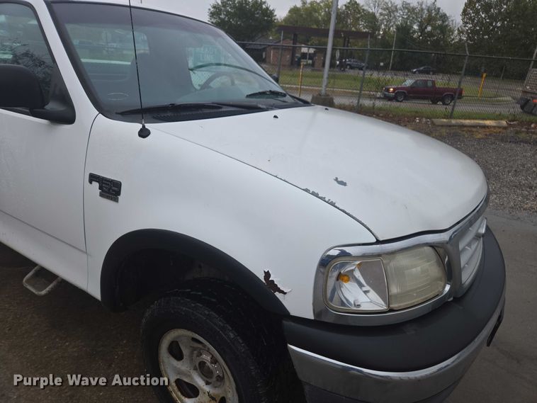 image for item EV5425 1999 Ford F150 pickup truck