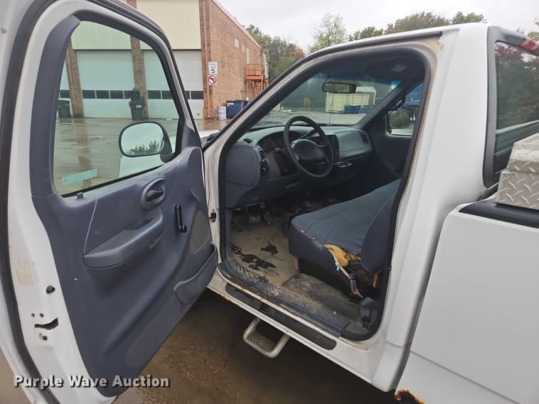 image for item EV5425 1999 Ford F150 pickup truck