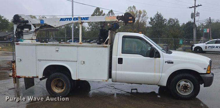 image for item EV5426 1999 Ford F350 Super Duty utility bed pickup truck