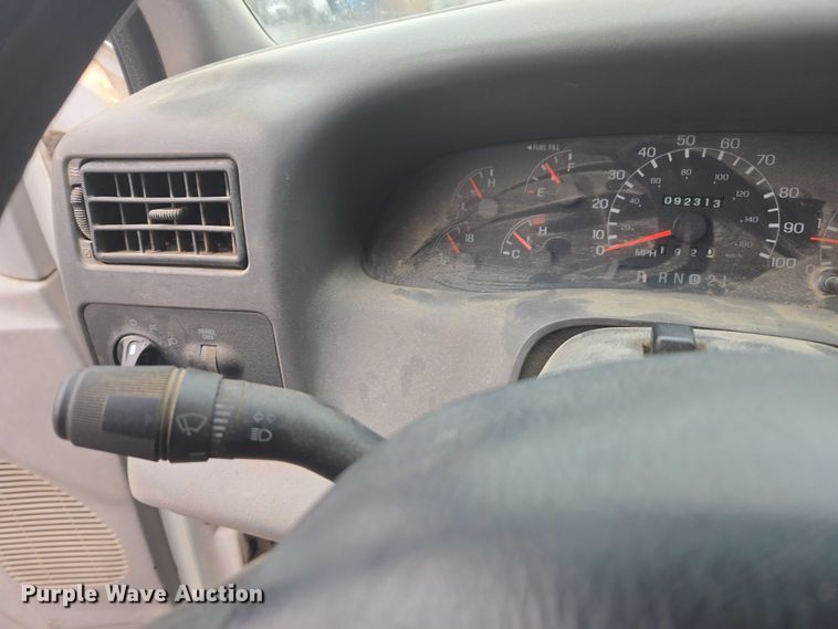 image for item EV5426 1999 Ford F350 Super Duty utility bed pickup truck