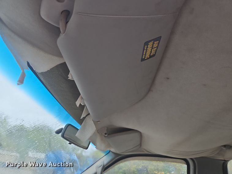 image for item EV5426 1999 Ford F350 Super Duty utility bed pickup truck