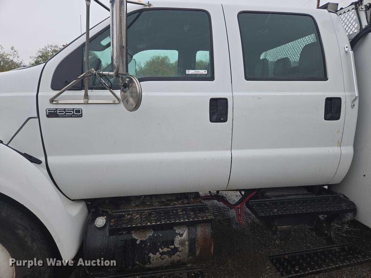 image for item EV5427 2012 Ford F650 Super Duty Crew Cab utility / service truck