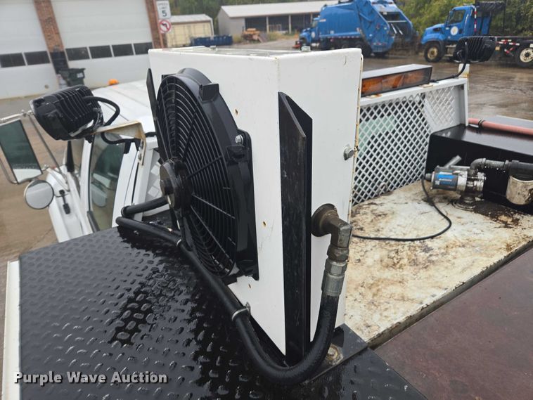 image for item EV5427 2012 Ford F650 Super Duty Crew Cab utility / service truck