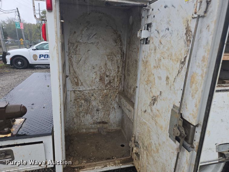 image for item EV5427 2012 Ford F650 Super Duty Crew Cab utility / service truck