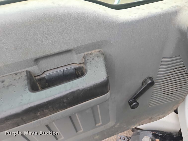 image for item EV5427 2012 Ford F650 Super Duty Crew Cab utility / service truck