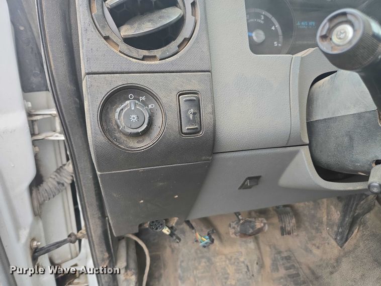 image for item EV5427 2012 Ford F650 Super Duty Crew Cab utility / service truck