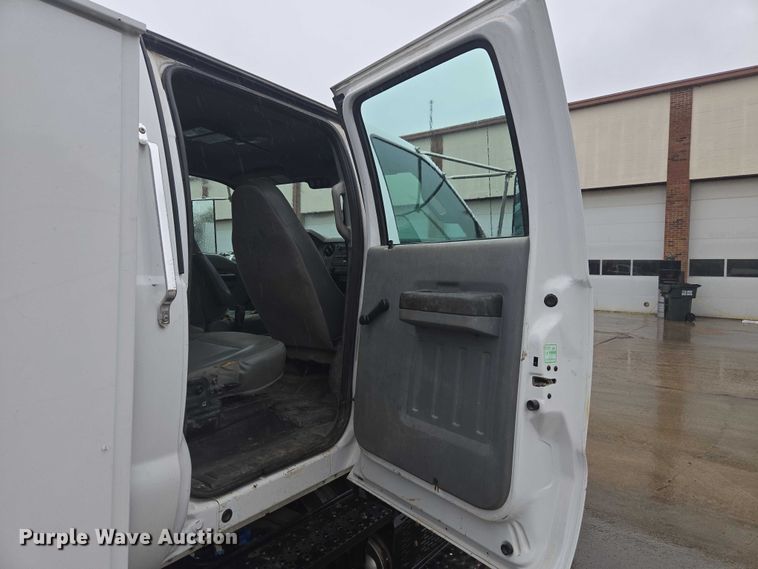 image for item EV5427 2012 Ford F650 Super Duty Crew Cab utility / service truck
