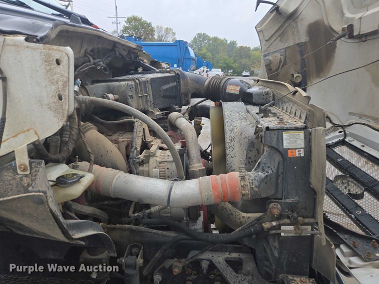 image for item EV5427 2012 Ford F650 Super Duty Crew Cab utility / service truck