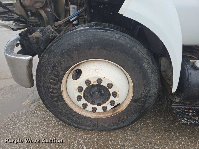 image for item EV5427 2012 Ford F650 Super Duty Crew Cab utility / service truck