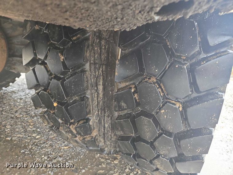 image for item EV5427 2012 Ford F650 Super Duty Crew Cab utility / service truck