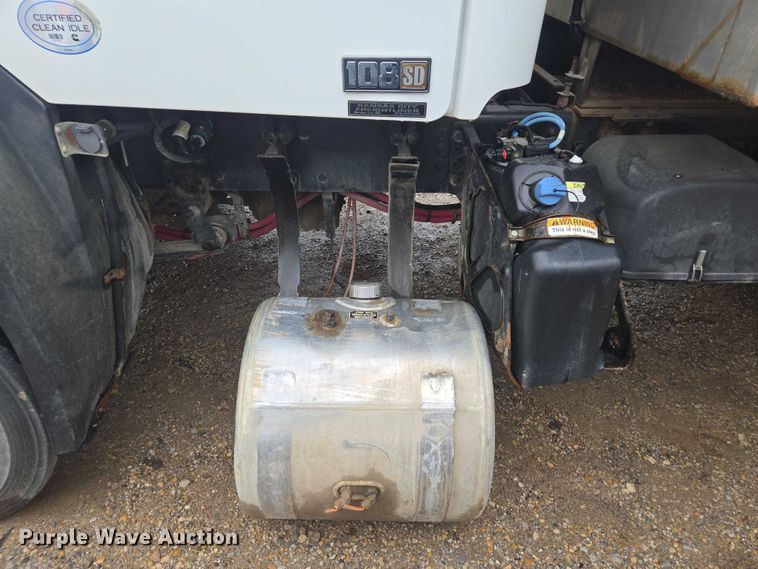 image for item EV5429 2014 Freightliner 108SD dump truck