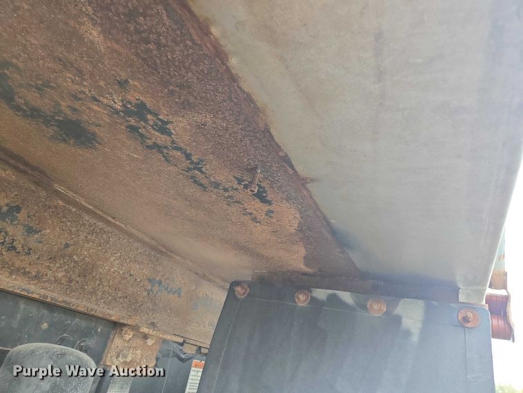 image for item EV5429 2014 Freightliner 108SD dump truck