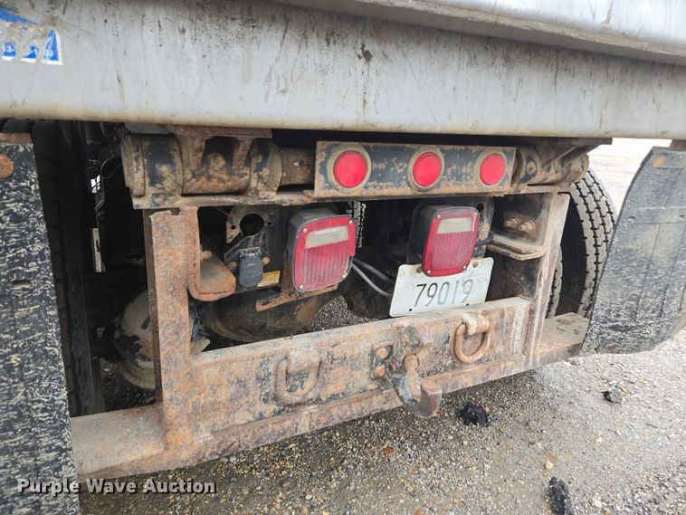 image for item EV5429 2014 Freightliner 108SD dump truck