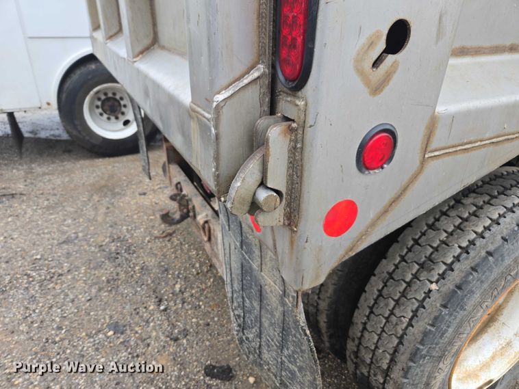 image for item EV5429 2014 Freightliner 108SD dump truck