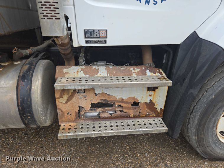 image for item EV5429 2014 Freightliner 108SD dump truck