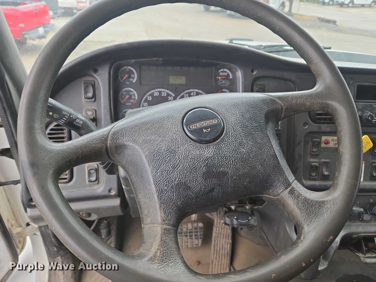 image for item EV5429 2014 Freightliner 108SD dump truck