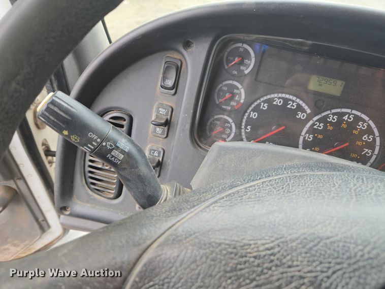 image for item EV5429 2014 Freightliner 108SD dump truck